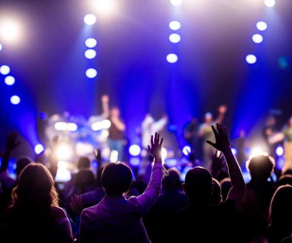 pexels-caleboquendo-16637459